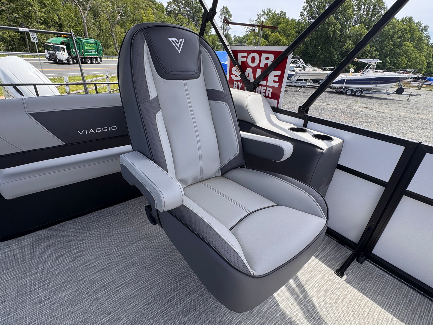 2026 Viaggio Lago V22S Tripletoon