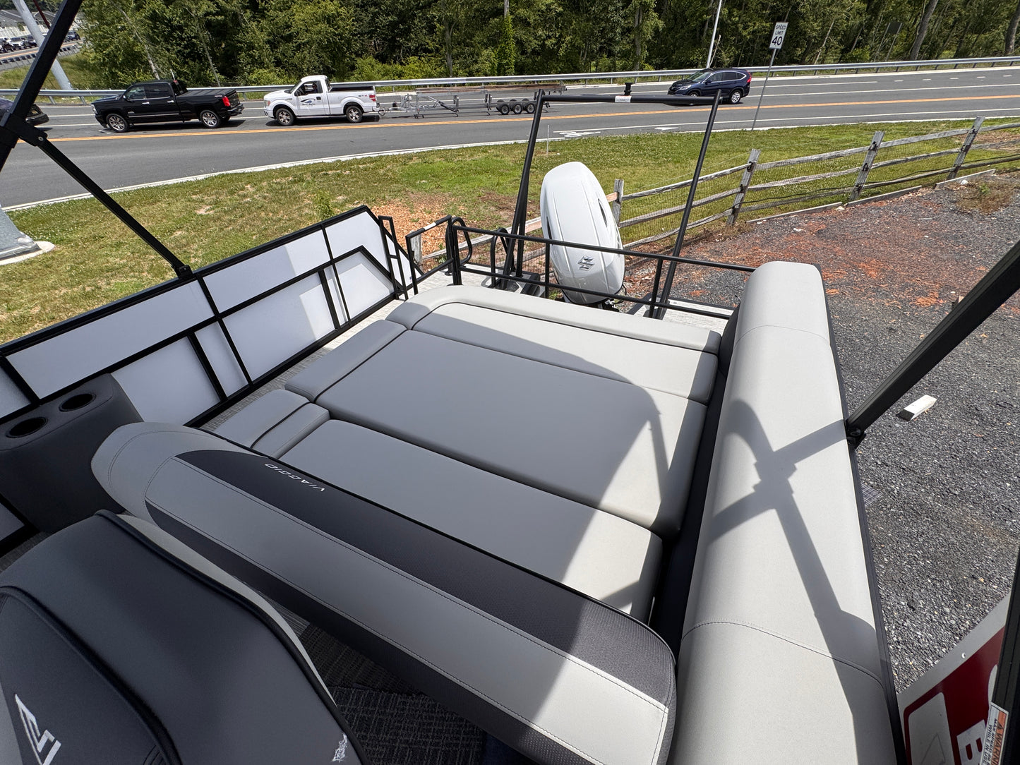 2026 Viaggio Lago V22S Tripletoon
