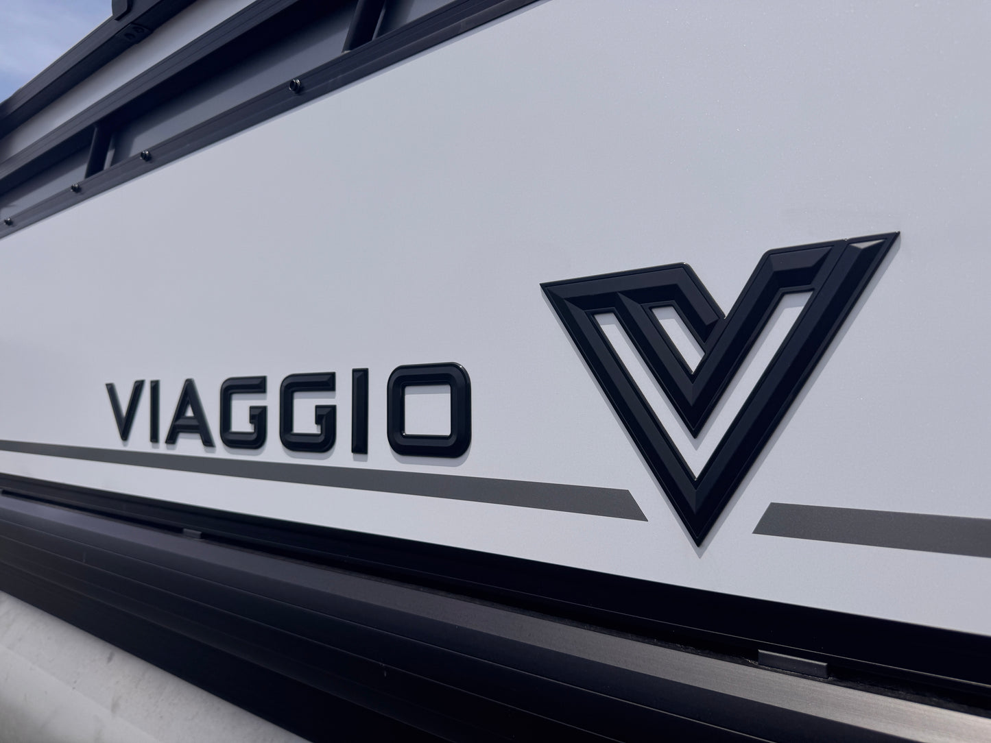 2026 Viaggio Lago V22S Tripletoon