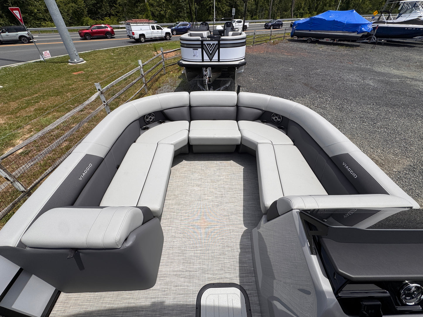 2026 Viaggio Lago V22U Tripletoon