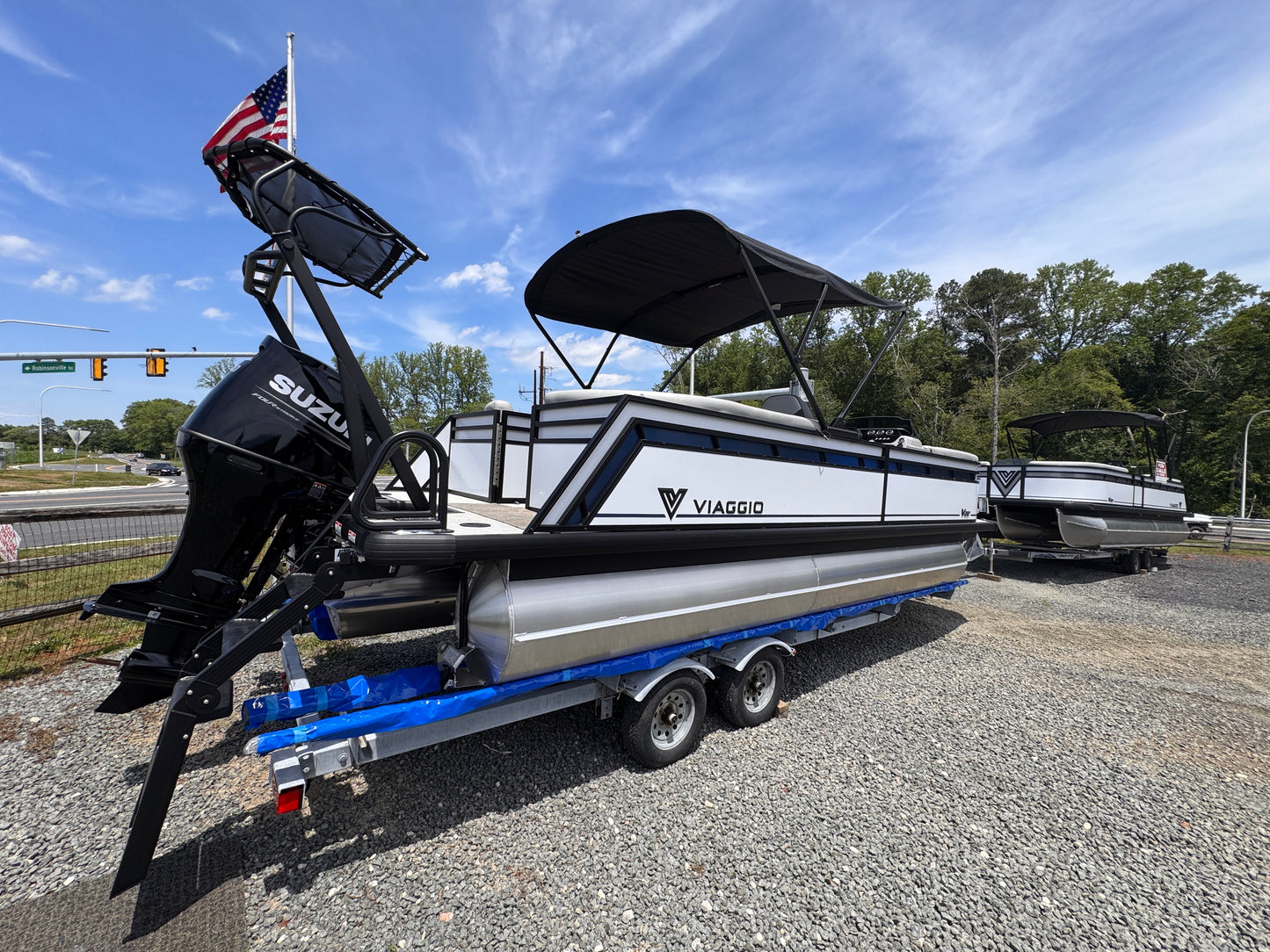 2026 Viaggio Lago V22U Tripletoon