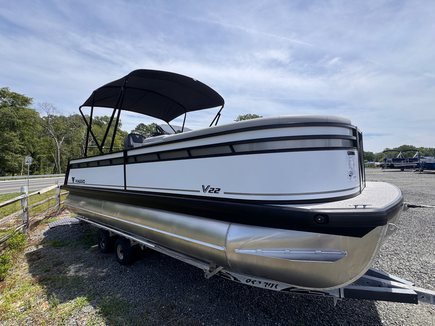 2026 Viaggio Lago V22S Tripletoon