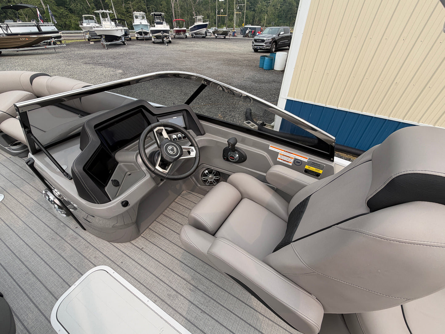 2022 Avalon Excalibur